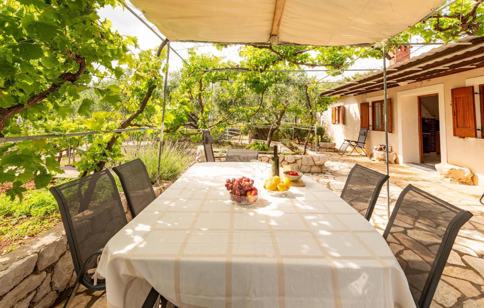 Beautiful Home In Novalja With Wifi Экстерьер фото